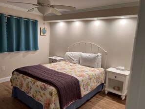 2 chambres, fer et planche à repasser, Wi-Fi gratuit, draps fournis