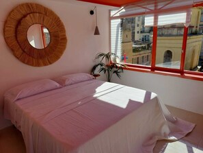 4 Schlafzimmer, Zimmersafe, Bügeleisen/Bügelbrett, Reisekinderbett