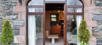 Doddick Chase Cottage - UK1363