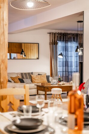 4 chambres, fer et planche à repasser, lit parapluie, Wi-Fi gratuit