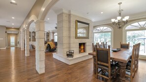 تناول الطعام