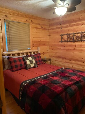 3 Schlafzimmer, Schreibtisch, Bügeleisen/Bügelbrett, kostenloses WLAN