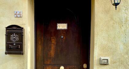 La Casetta di Giulio II Ostia Antica Airport Station