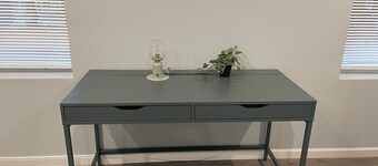 Beautiful  Modern Apartment minutes away from Newark Airport