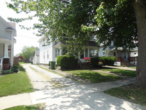 Beautifully remodeled cozy cottage retreat