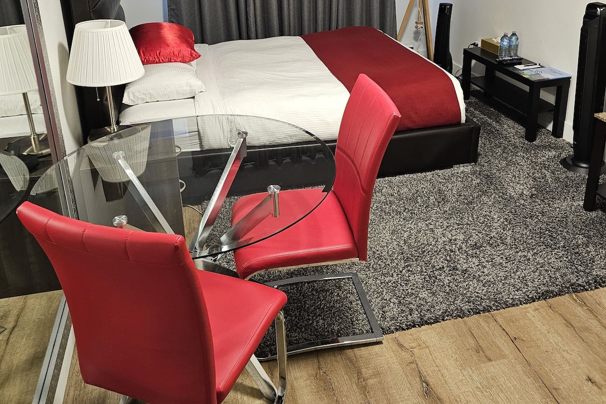 Deluxe Single Room