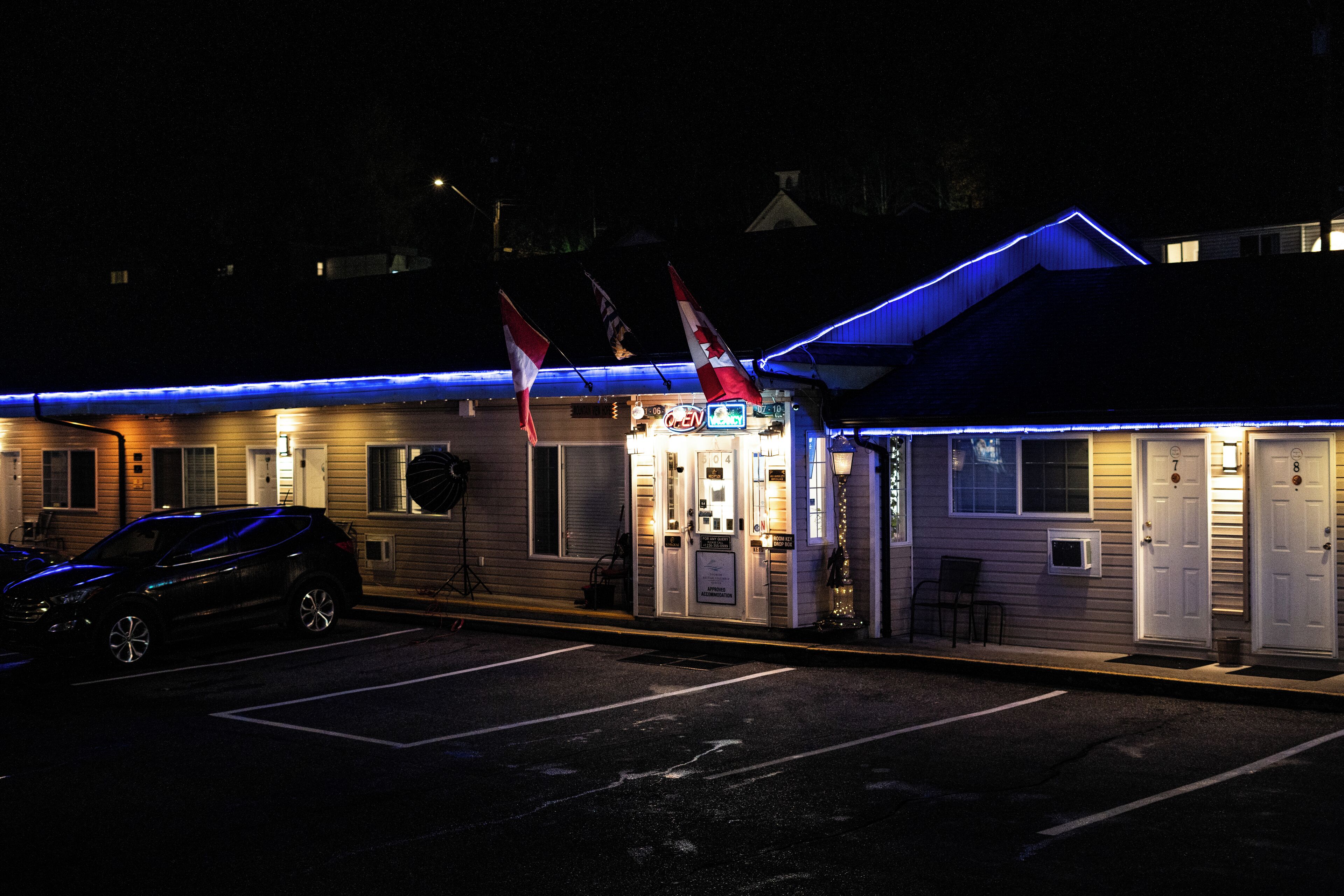 Vista frontal de la propiedad