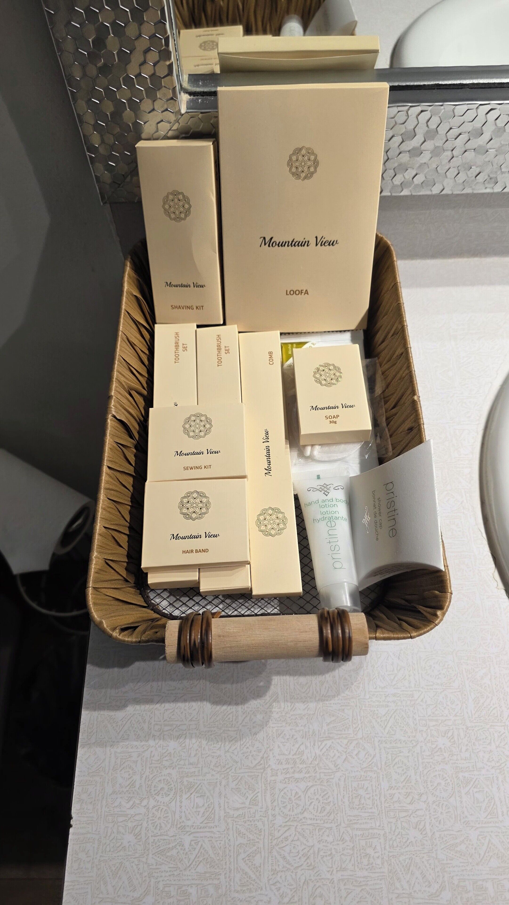 Chuveiro/banheira combinados, secador de cabelo, toalhas de banho 