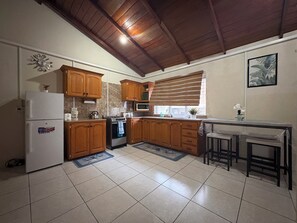 Private kitchen -     Bright & Breezy Budget Stay Near Airport & South Coast(Sleeps 3) (Oistins)