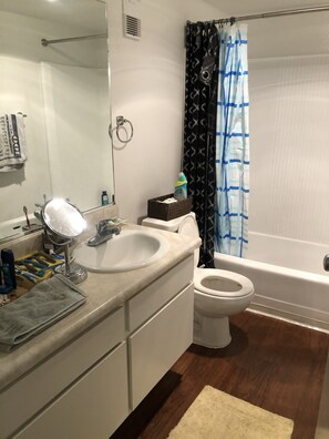 Bathtub