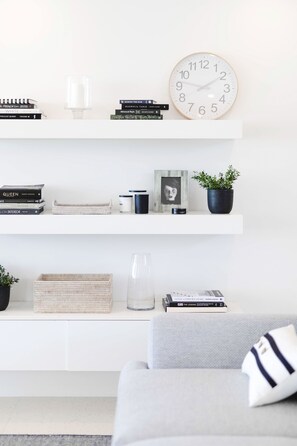 Exclusive Apartment | Living area | 60-inch Smart TV with cable channels - Apartment 03 Noosa Court  (Noosa Heads)