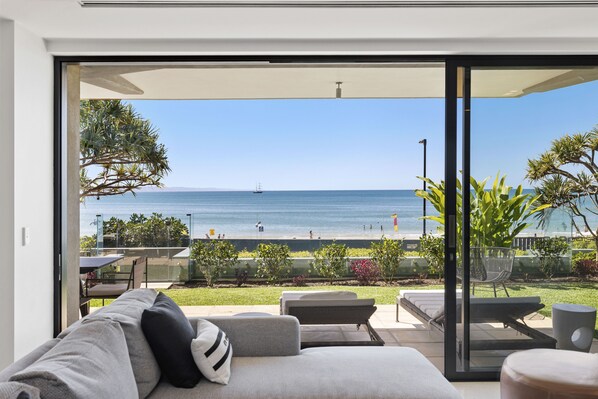 Exclusive Apartment | Terrace/patio - Apartment 03 Noosa Court  (Noosa Heads)