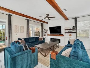 Smart TV, fireplace, video games