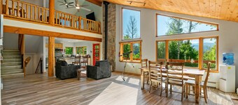 Secluded Mtn home near Purgatory, Hot Tub, 360 degree Views!  Dogs Welcome!