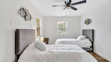 4 bedrooms, iron/ironing board, travel crib, free WiFi