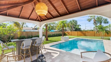 Piscine extérieure, piscine chauffée