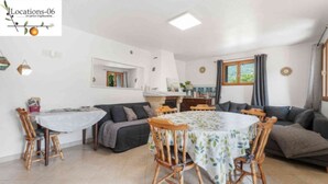 Dining - Quiet and Nature Holiday Home on the Côte d'Azur (Le Bar-sur-Loup)
