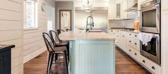 Spectacular pool! 10 beds! Near Brass Pro