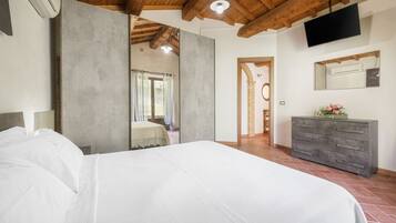 1 camera, ferro/asse da stiro, culla da viaggio, Wi-Fi gratuito