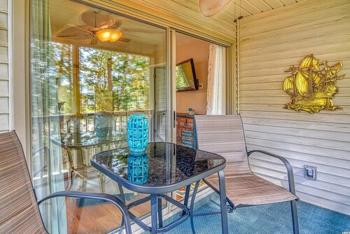 Pet Friendly! True Blue Resort!