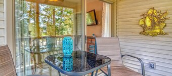 Pet Friendly! True Blue Resort!