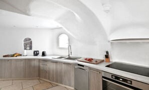 Private kitchen - PARAGA SEA VIEW VILLA 1 WALKING DISTANCE to BEACH
 by Calypso Sunset Villas (MYKONOS)