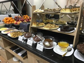 Desayuno buffet incluido todos los días
