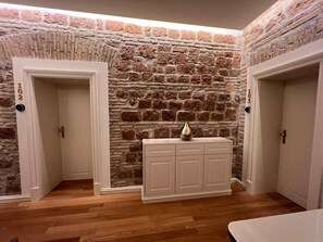 Room | Desk, free WiFi - Martina Suites (Rome)