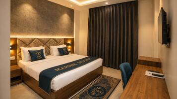 Quarto casal luxo | Roupas de cama antialérgicas, camas Select Comfort, cofres nos quartos