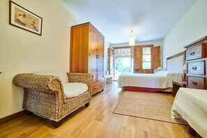 4 bedrooms, WiFi