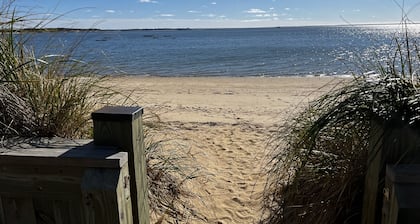 Classic Cape Cod Beach Cottage Steps to Private Beach or Stroll to Town! A/C !