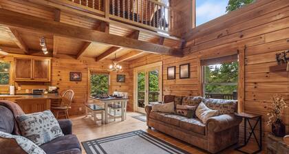 Mountaineer Log Cabin 2 miles to ASU