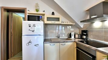 Fridge, microwave, dishwasher, toaster