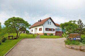 Exterior - Apartments and rooms Zoran, (16222), Smoljanac, hr (Smoljanac)