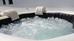 Bañera de hidromasaje exterior