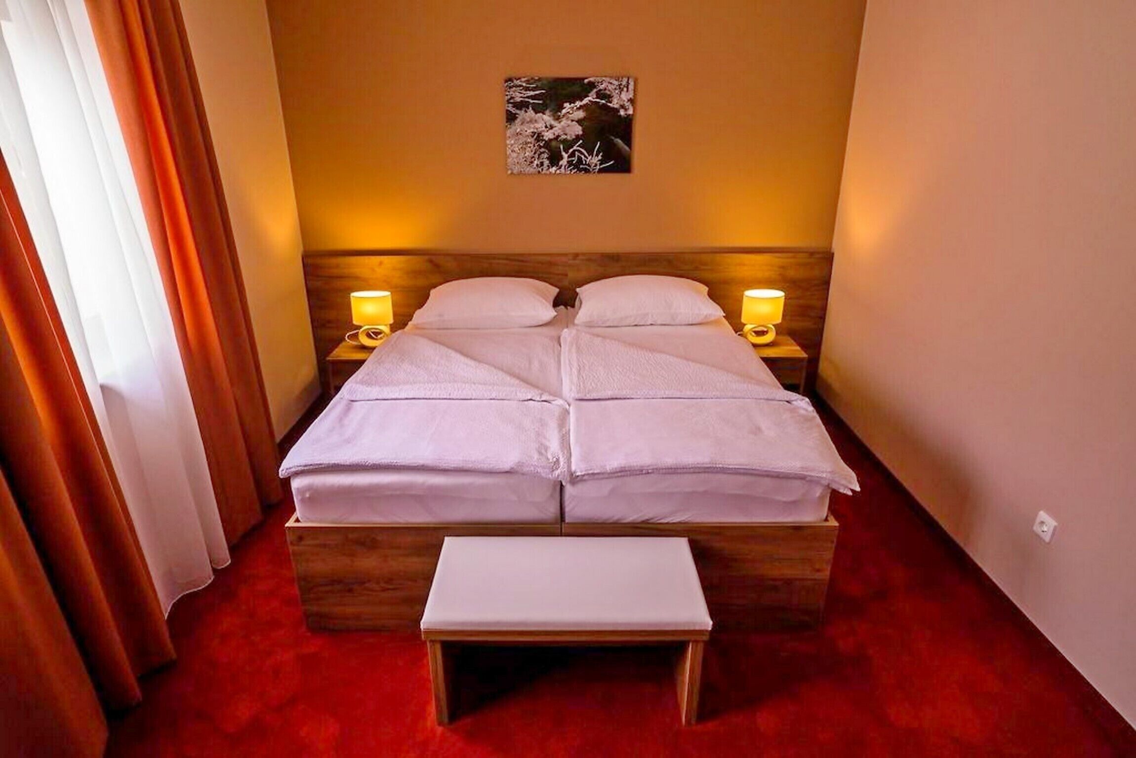 1 bedroom, internet, bed sheets