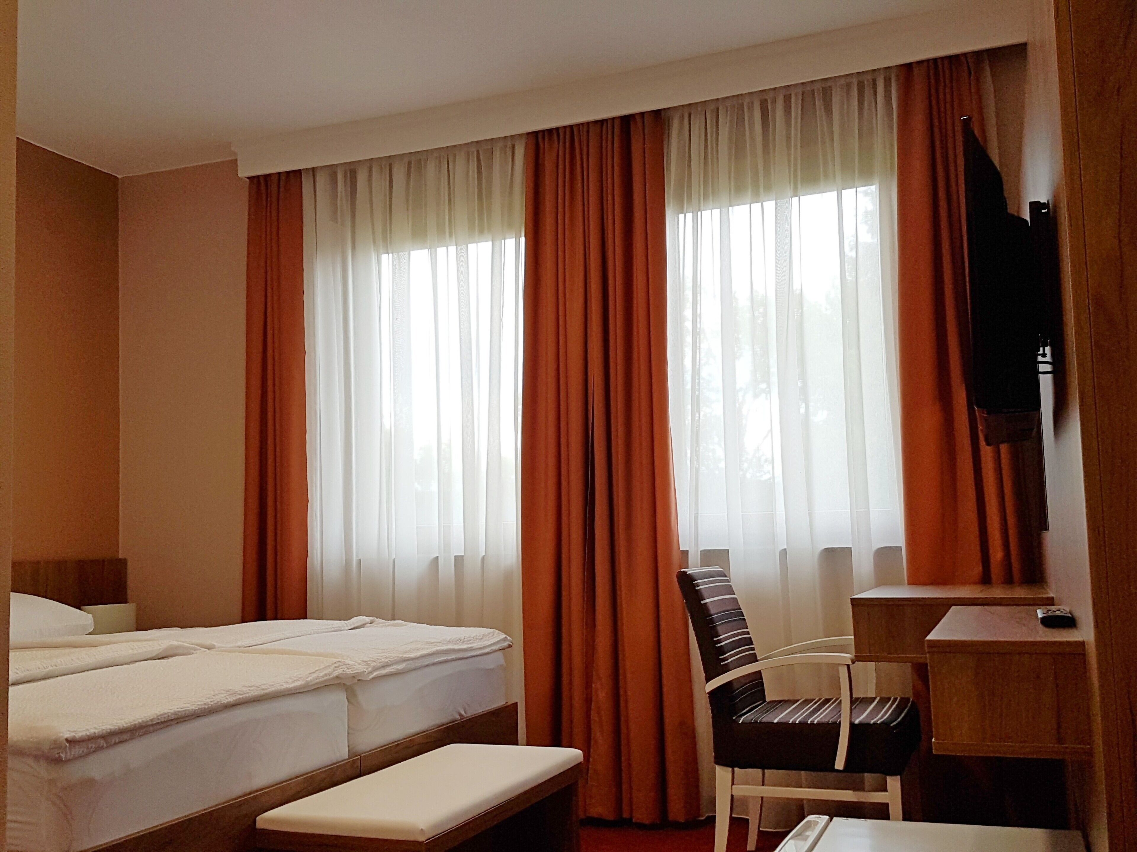 1 chambre, accès Internet, draps fournis