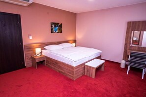 1 chambre, accès Internet, draps fournis