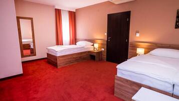 1 bedroom, internet, bed sheets