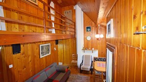 TV - Holiday home Zdenko, (16584), Hajdine, hr (Hajdine)
