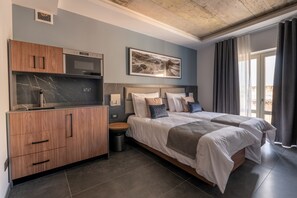 Deluxe Room, 1 King Bed | Premium bedding, memory foam beds, minibar, in-room safe - Marea Boutique Hotels (Sliema)