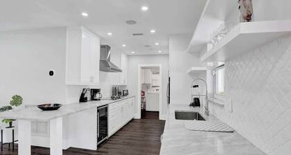 Gorgeous 4BR| Brand new HTD Pool & Jacuzzi| 1Mile