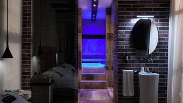 Camera Deluxe, idromassaggio | Lenzuola Frette, biancheria da letto di alta qualità