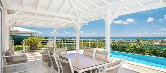 Rubis Beach - Villa créole de standing, vue mer panoramique- accÚs plage à pied