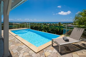 Outdoor pool - Villa Rubis - Luxury Creole villa, panoramic ocean view (Saint-Francois)