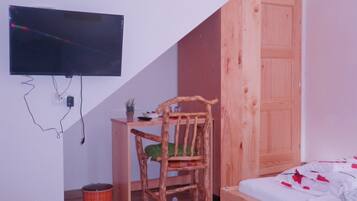 1 bedroom, internet, bed sheets