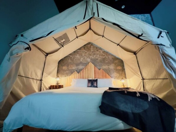 Desk, iron/ironing board, free WiFi, bed sheets - The Sawtooth Condo is part of the historic Litch Hotel (Enterprise)