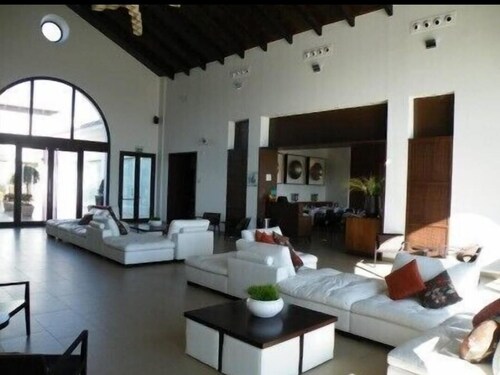Beautiful Villa Blenda with Private Pool,wifi and Full Sky Package!