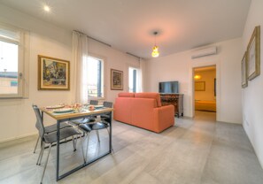 Dining - Venice Lido beach (Lido)