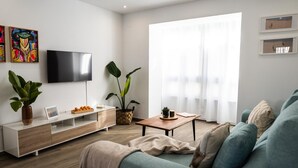 TV - Two Bedroom Apartment (Rota)
